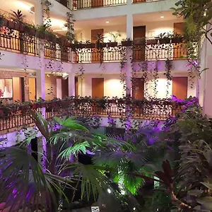 Hotel Solitaire ***